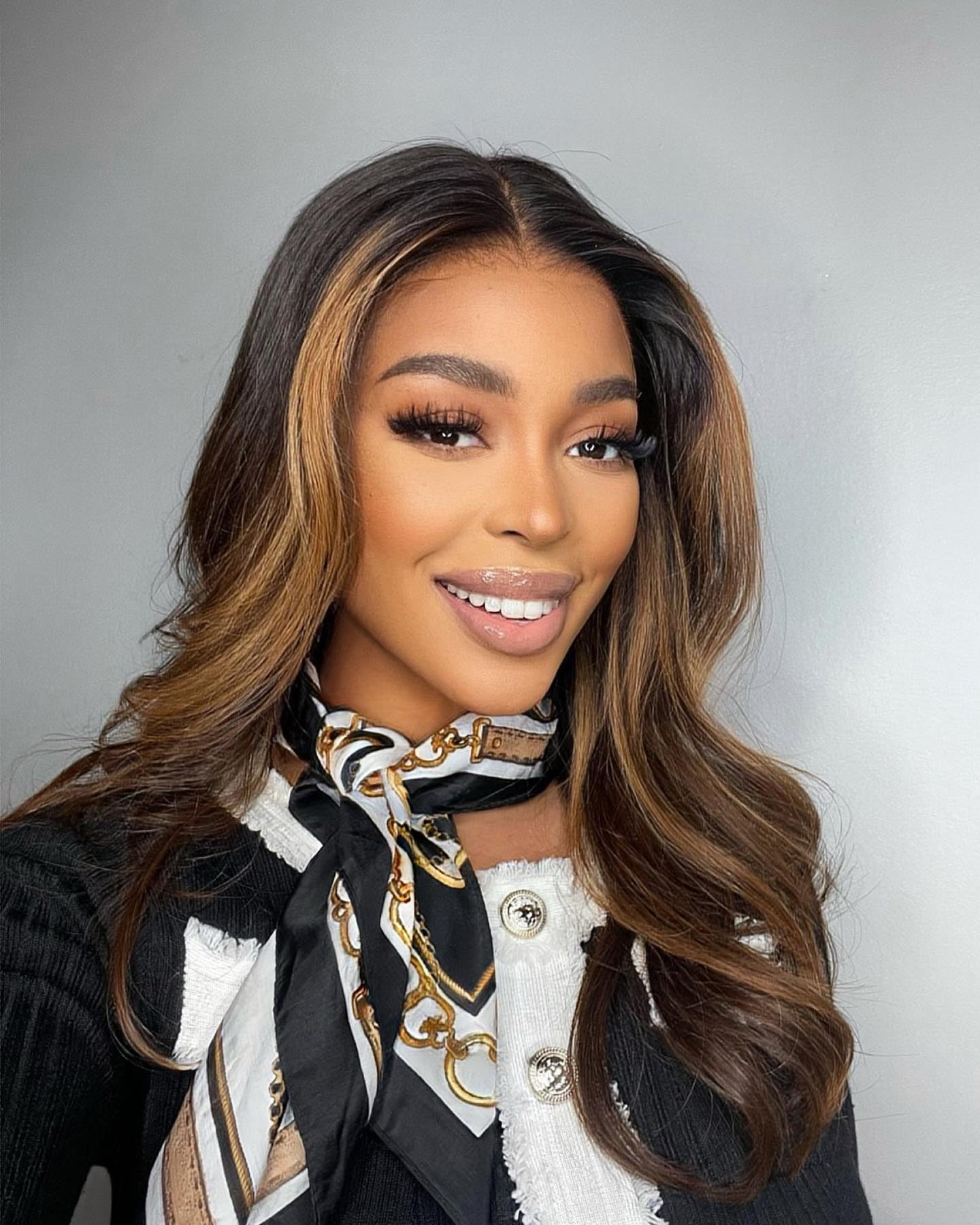 Real Full Lace Human Hair Wigs Straight Full Lace Wigs Preplucked Hairline Whole Lace Wig Free Part Natural Color Brazilian Human Hair Wigs for Black Women 150% Density 20inch